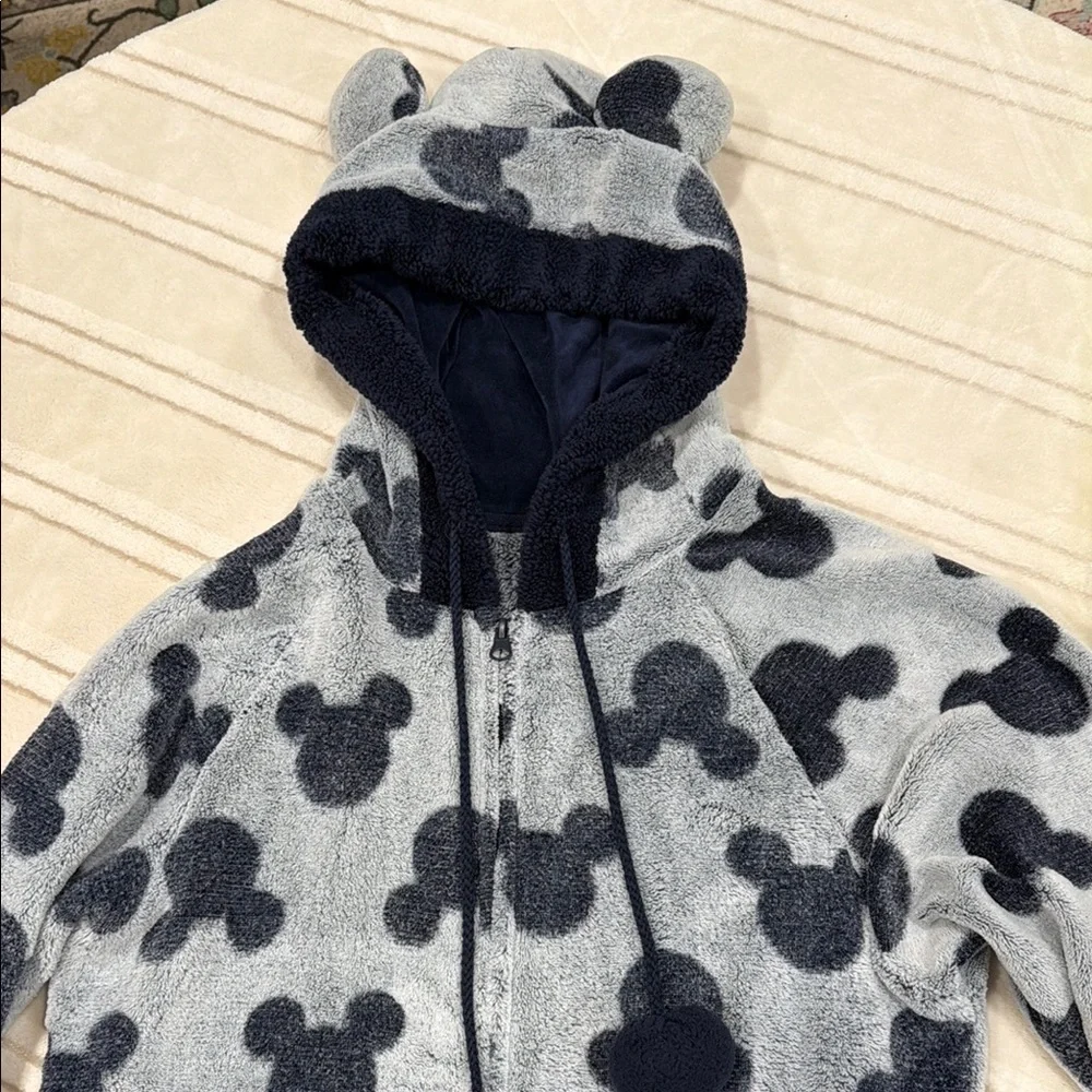 Disney Gray and Black Mickey Mouse Pajama Set - Picture 5 of 8